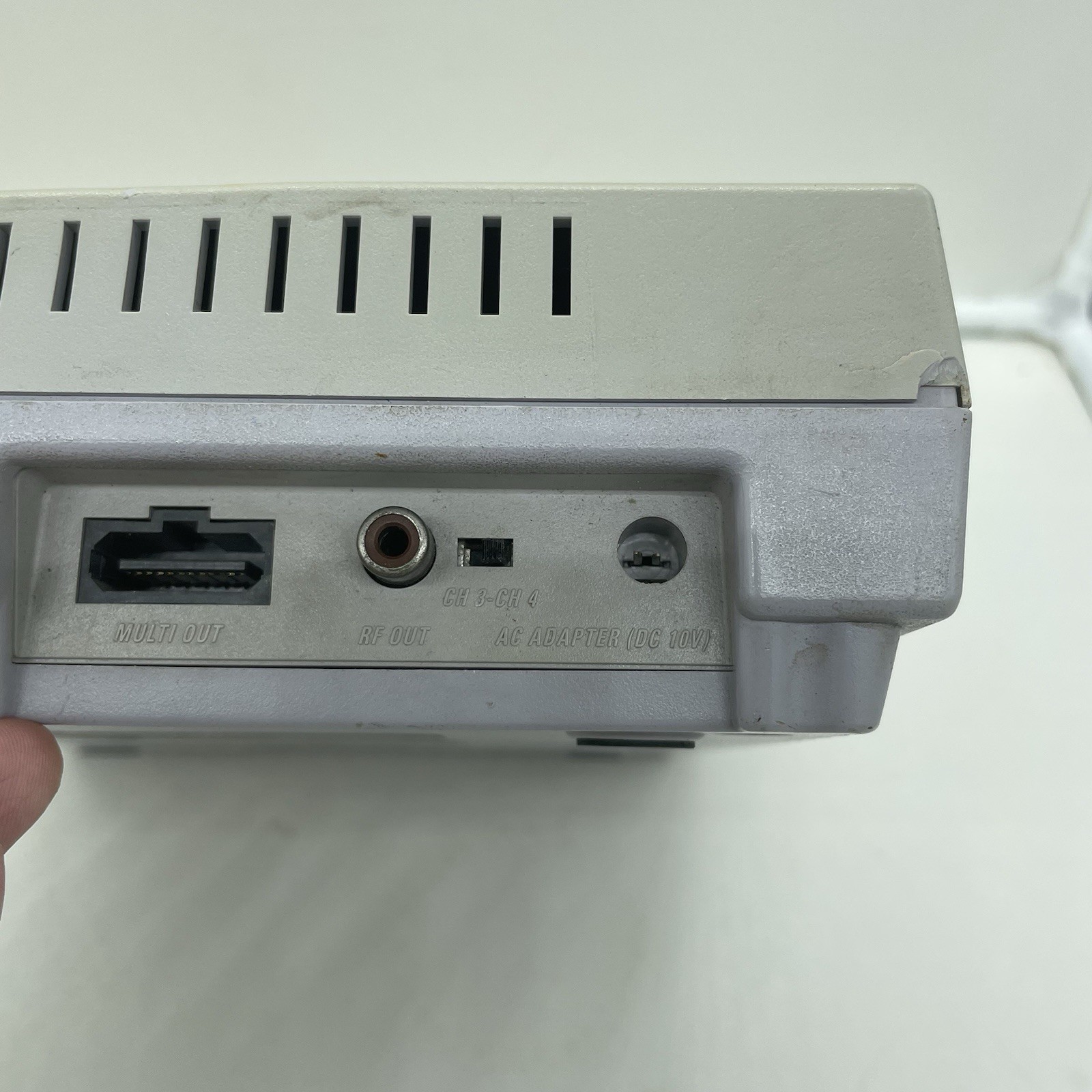 Super NES Control Deck SNS-001 Only FOR PARTS OR REPAIR POWER PLUG BROKE SEE
