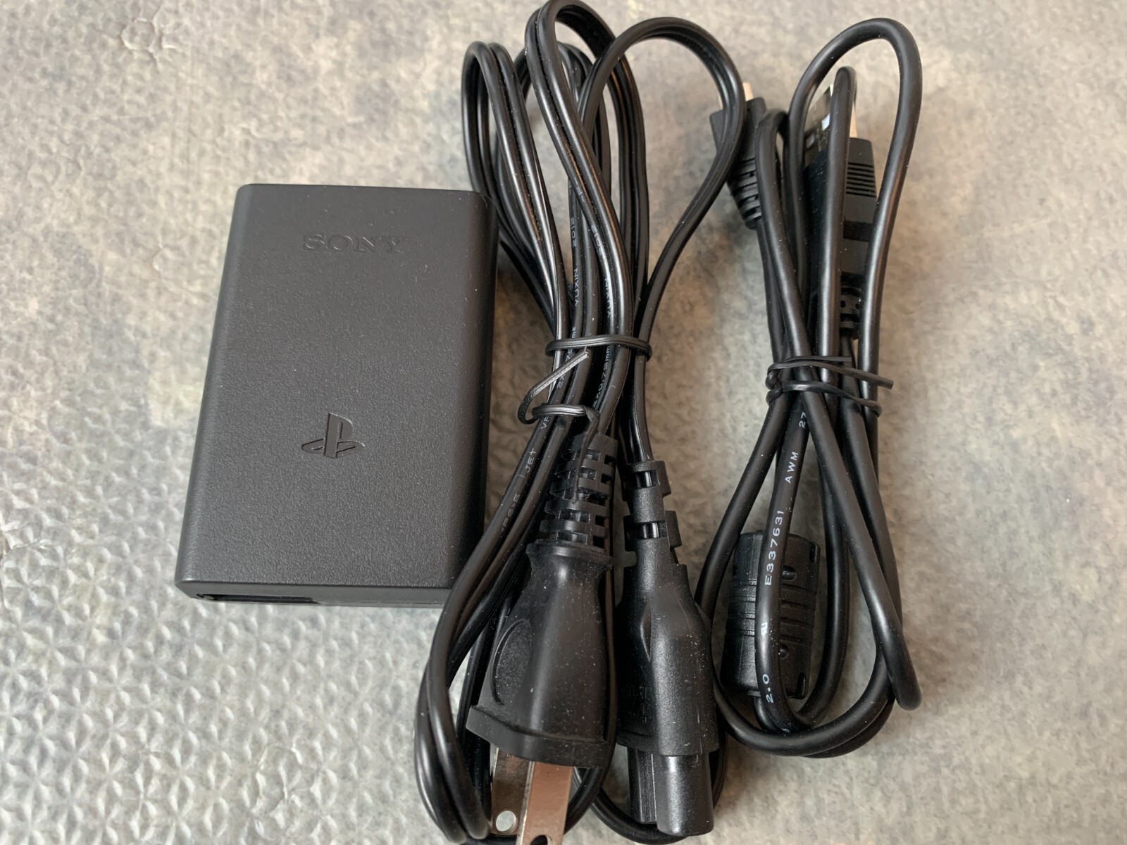 SONY PlayStation PS Vita PCH-2000 ZA11 Black Wi-Fi model Japan Exc