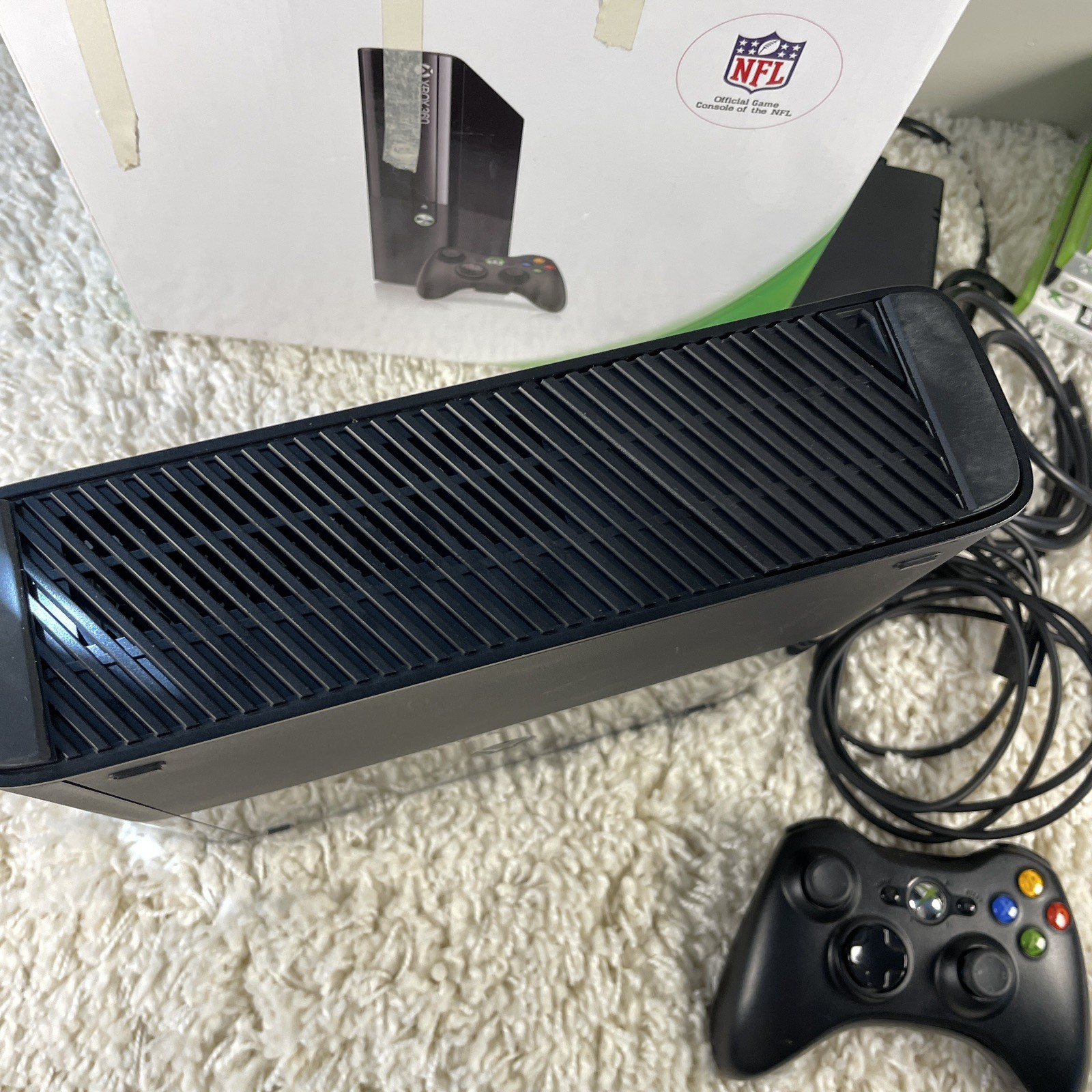 Microsoft Xbox 360 E 4GB Black Console 5 Games Complete in Box CIB Tested