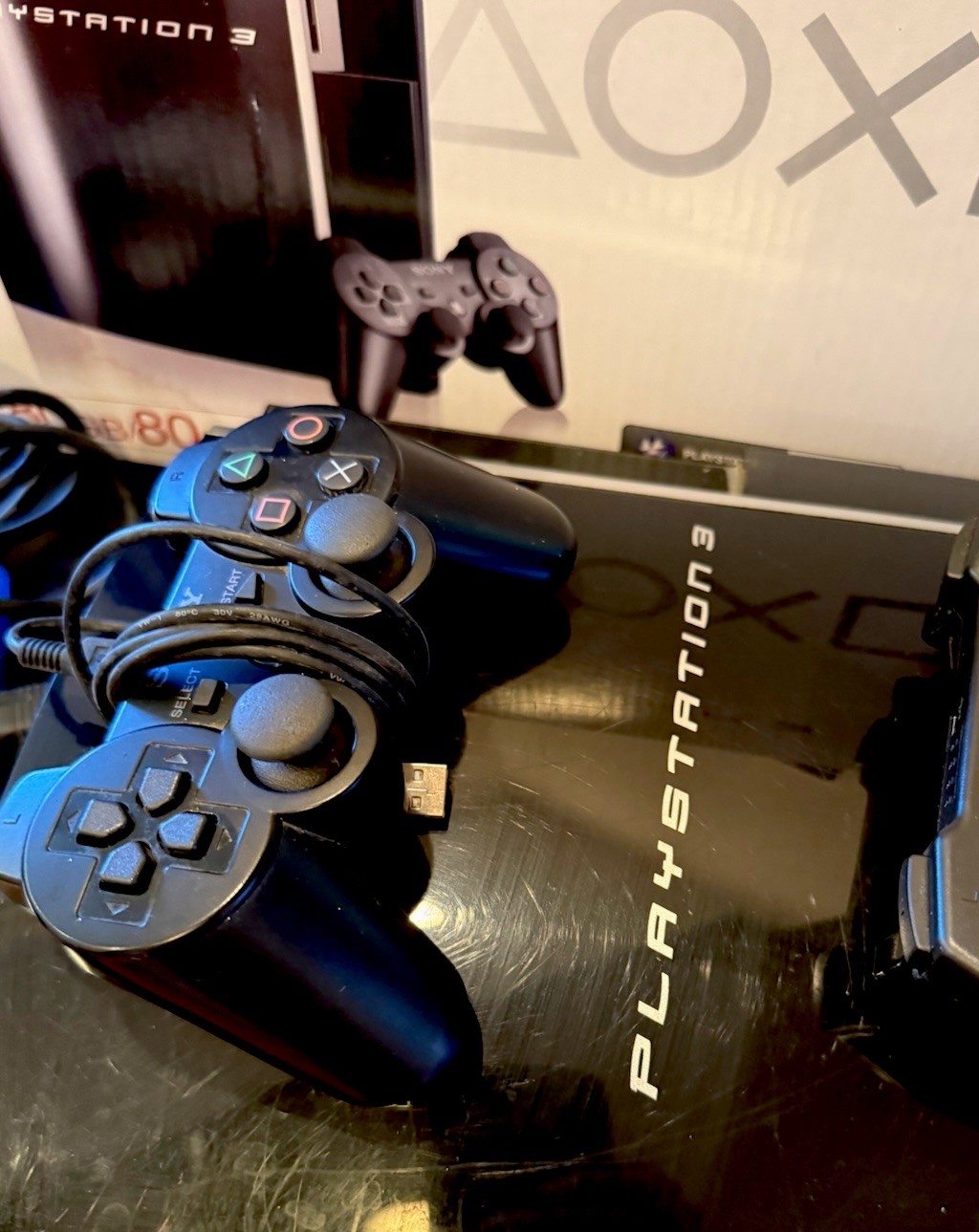 Sony PlayStation 3 PS3 Black 80GB Powers On-Shuts Off Org. Box, Controller -READ