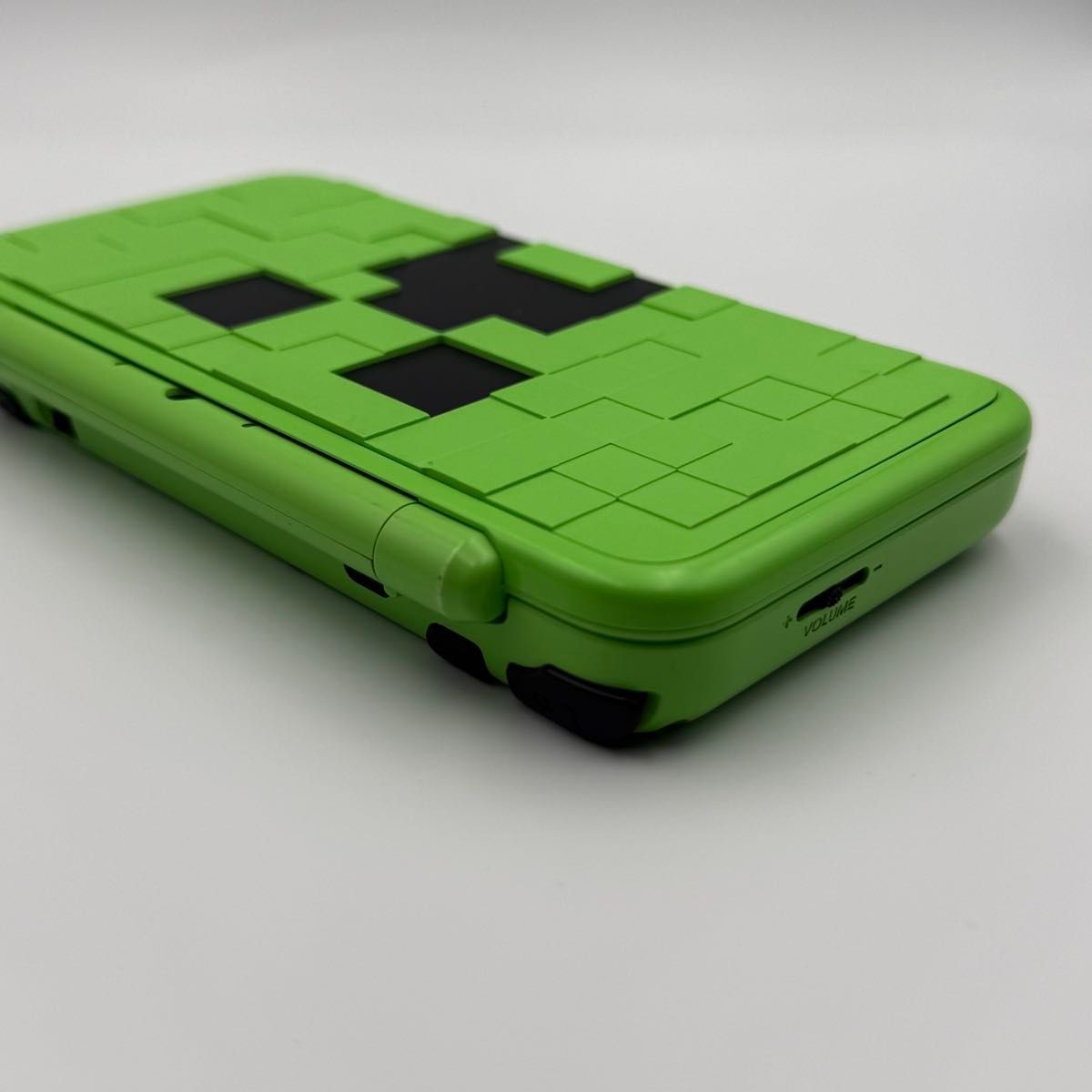 New Nintendo 2DS XL LL Minecraft Creeper Console Stylus Working Japanese ver