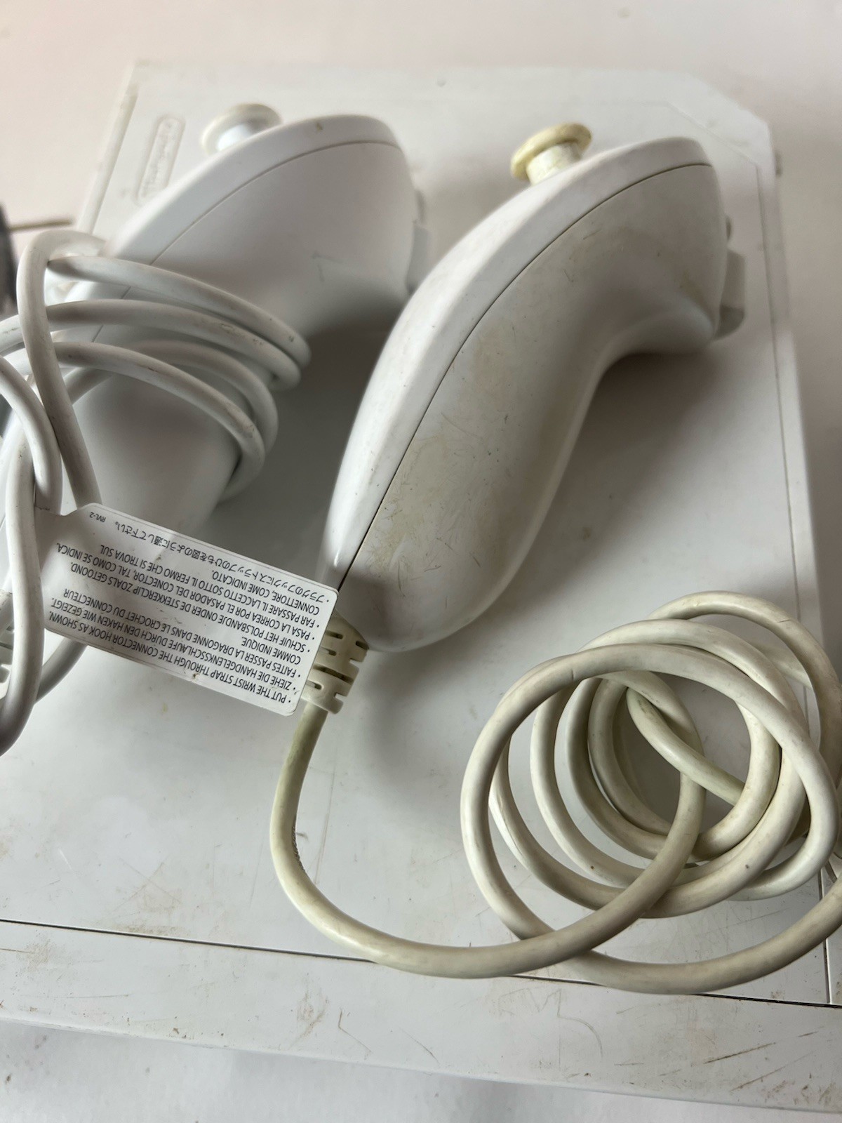 Wii Sports Nintendo Wii Console Bundle 2 Remotes 2 Nunchuks OEM Cords Tested