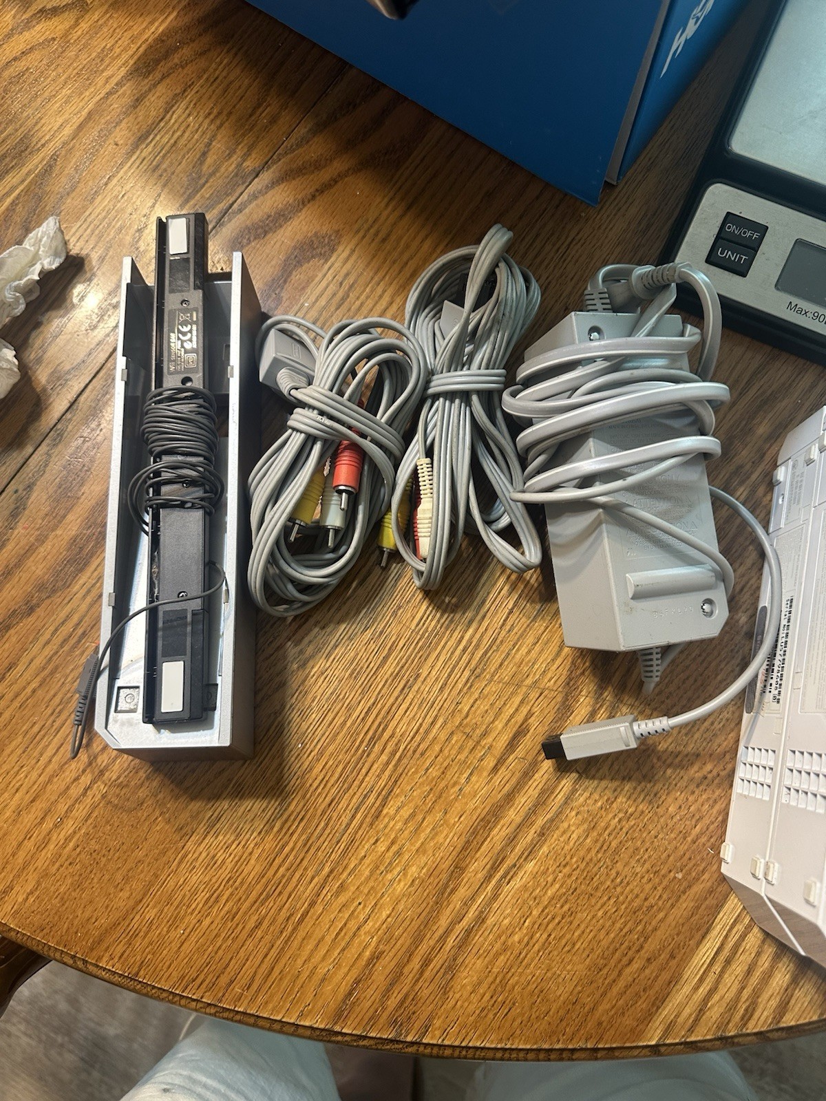 Nintendo Wii Bundle White RVL-001 GameCube 3 Consoles, 2 Power Cords NO GAMES