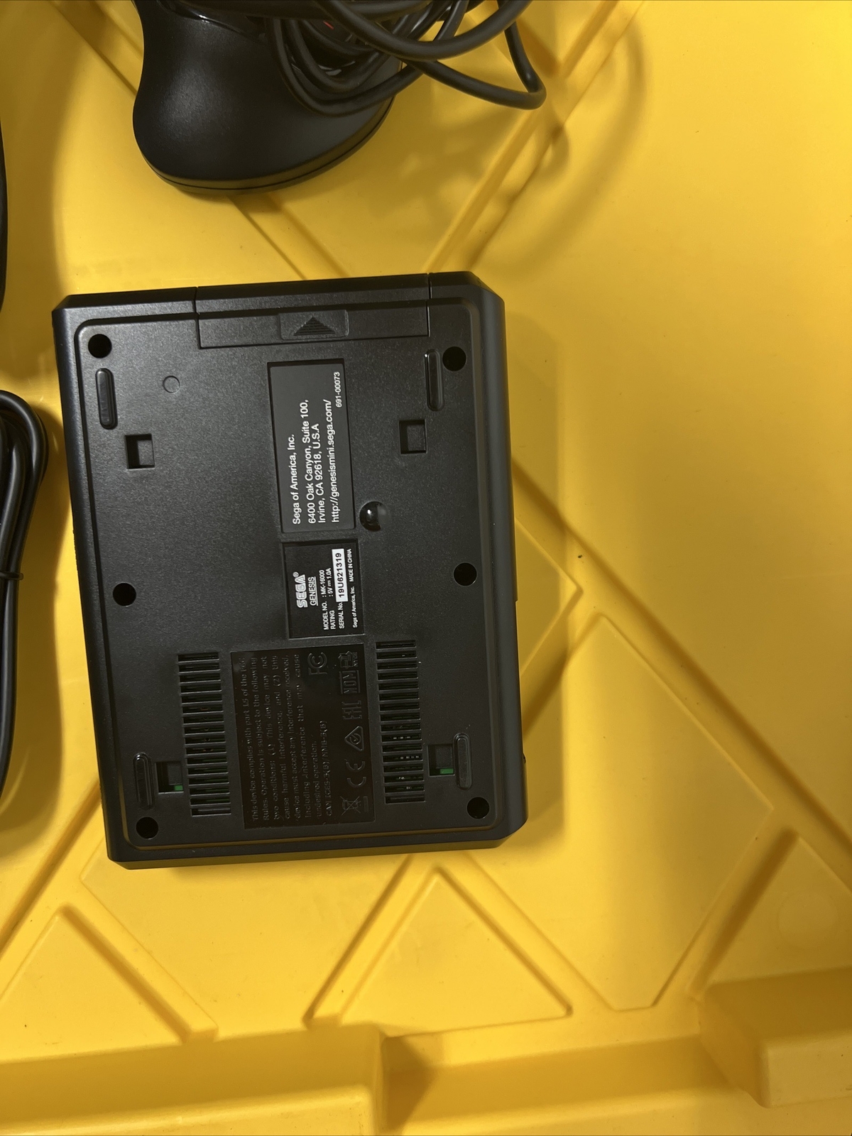 Open Box SEGA Genesis Mini Home Game Console Black MK-16000/ Store Display Box