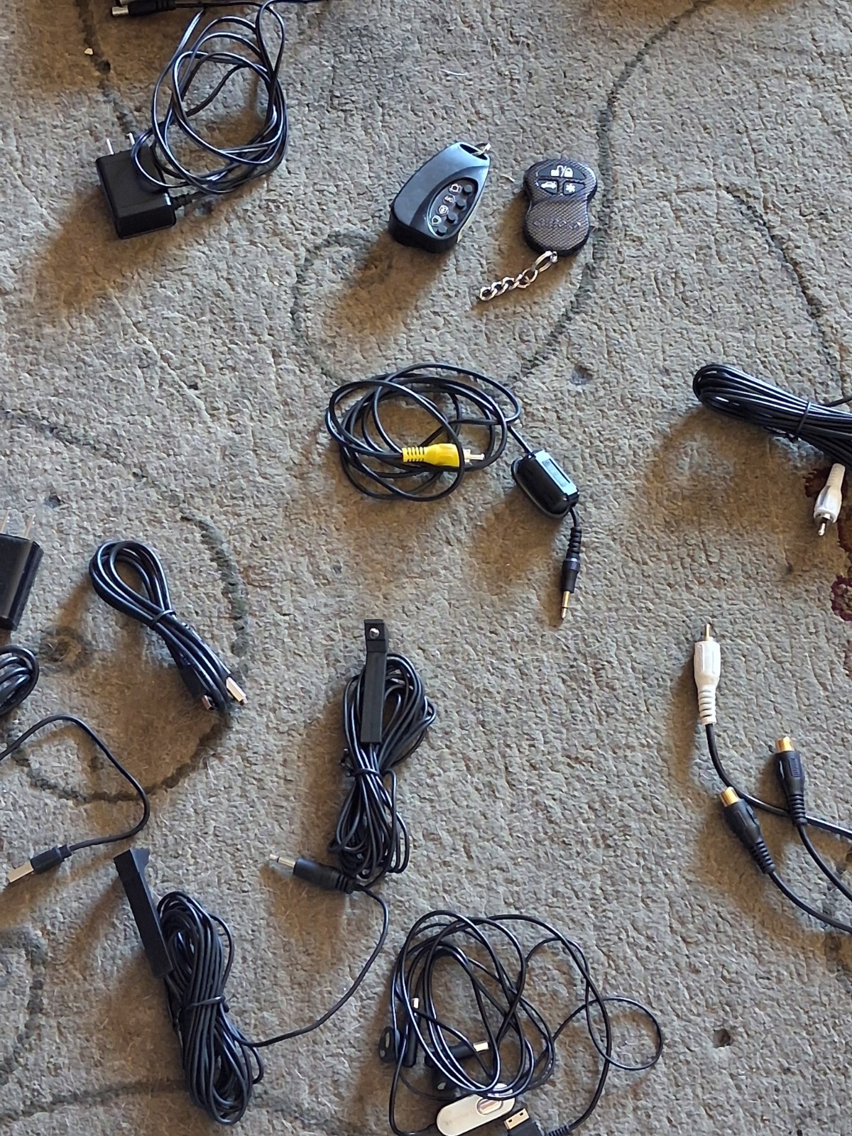 Vintage ✨️ Used PWR Cords,Cables,Hdmi,RCA,Sony Playstation 2 Cables ,All In PICS
