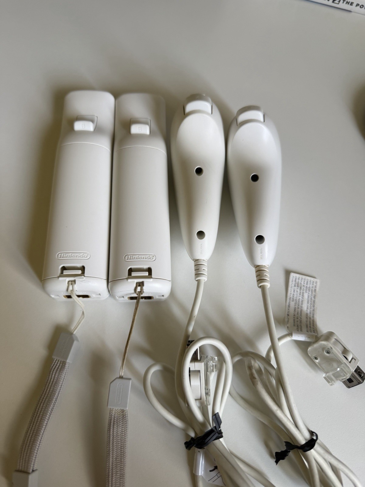 Nintendo Wii White RVL-001 Console Bundle – Tested & Working