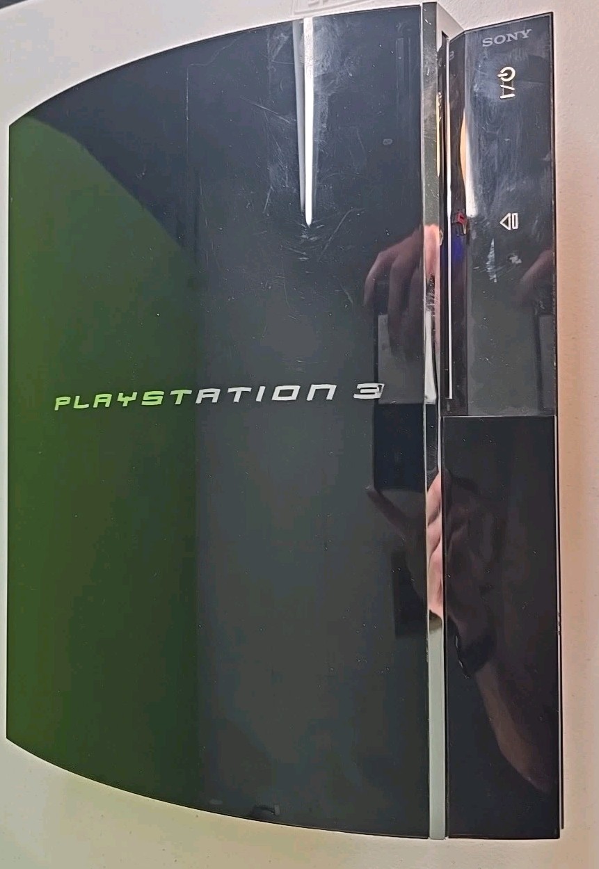 SONY PlayStation 3 PS3 cbeh1000 Console ONLY BACKWARD COMPATIBLE (FOR PARTS)
