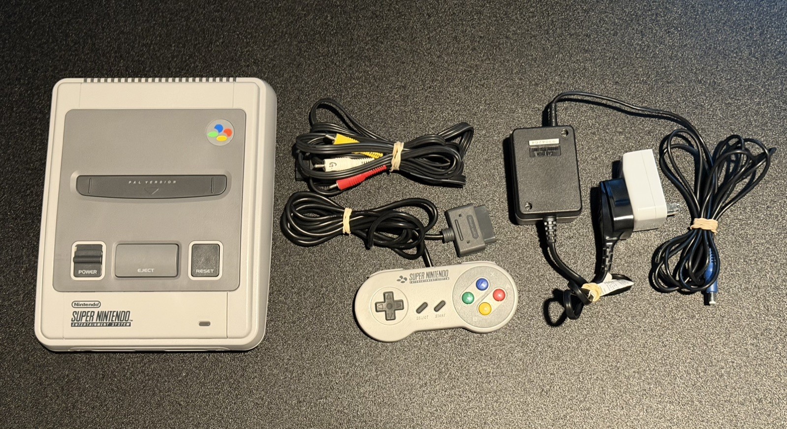 Super Nintendo Console Complete SNES PAL – Excellent Condition