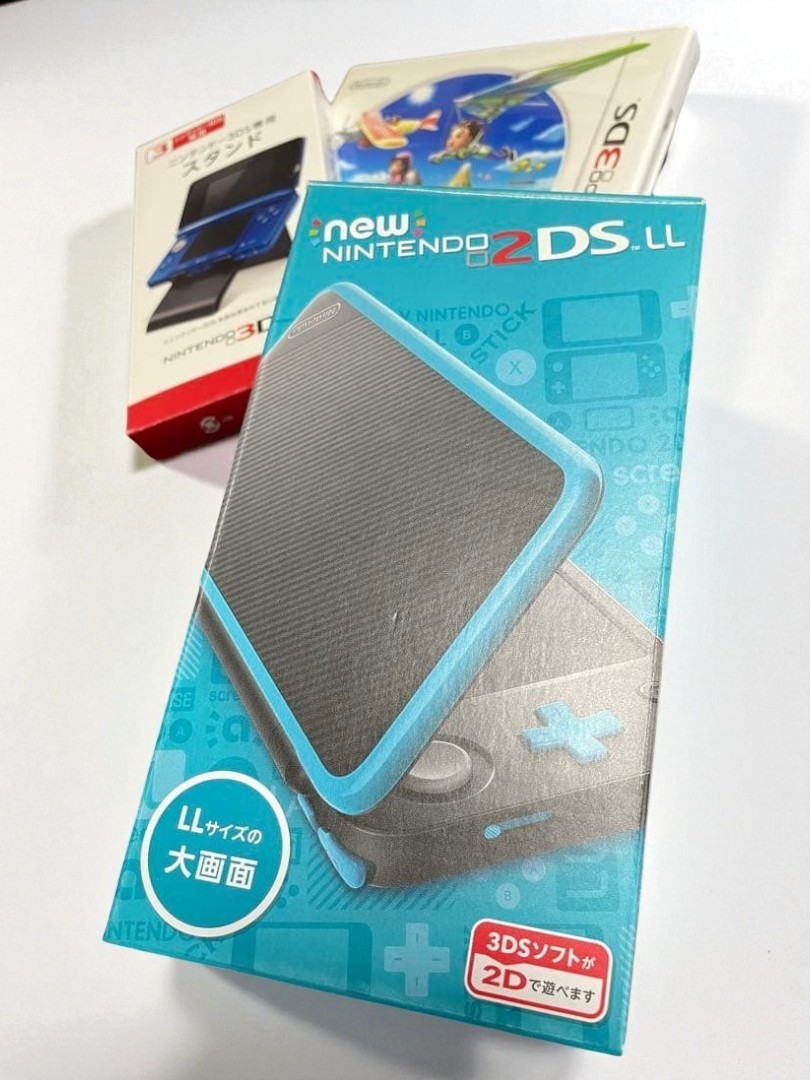 New Nintendo 2DS LL Black Turquoise Console Used Excellent Condition Boxed JAPAN