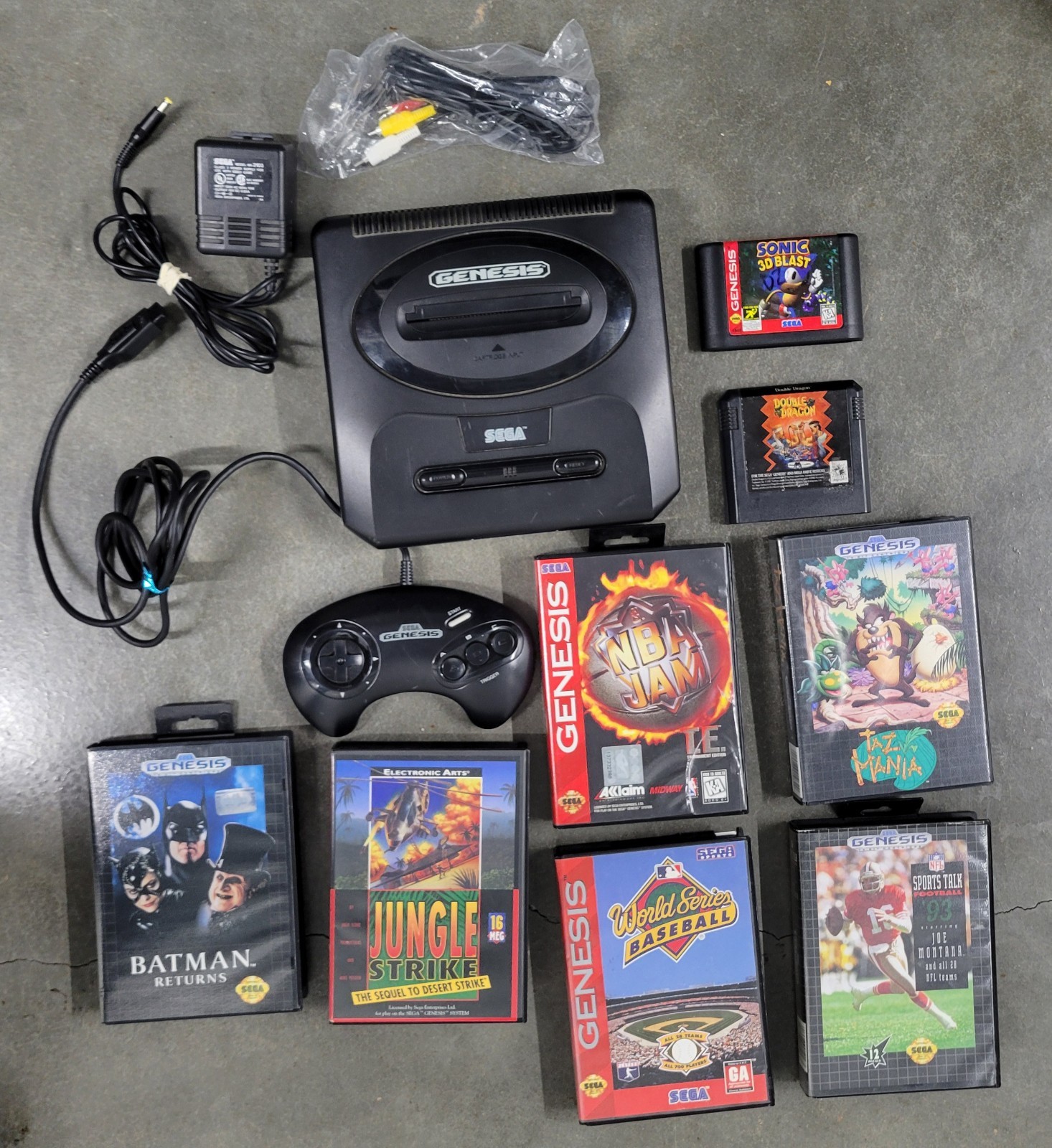Sega Genesis 2 Console Bundle Model MK-1631 8 Games Double Dragon Sonic NBA Jam