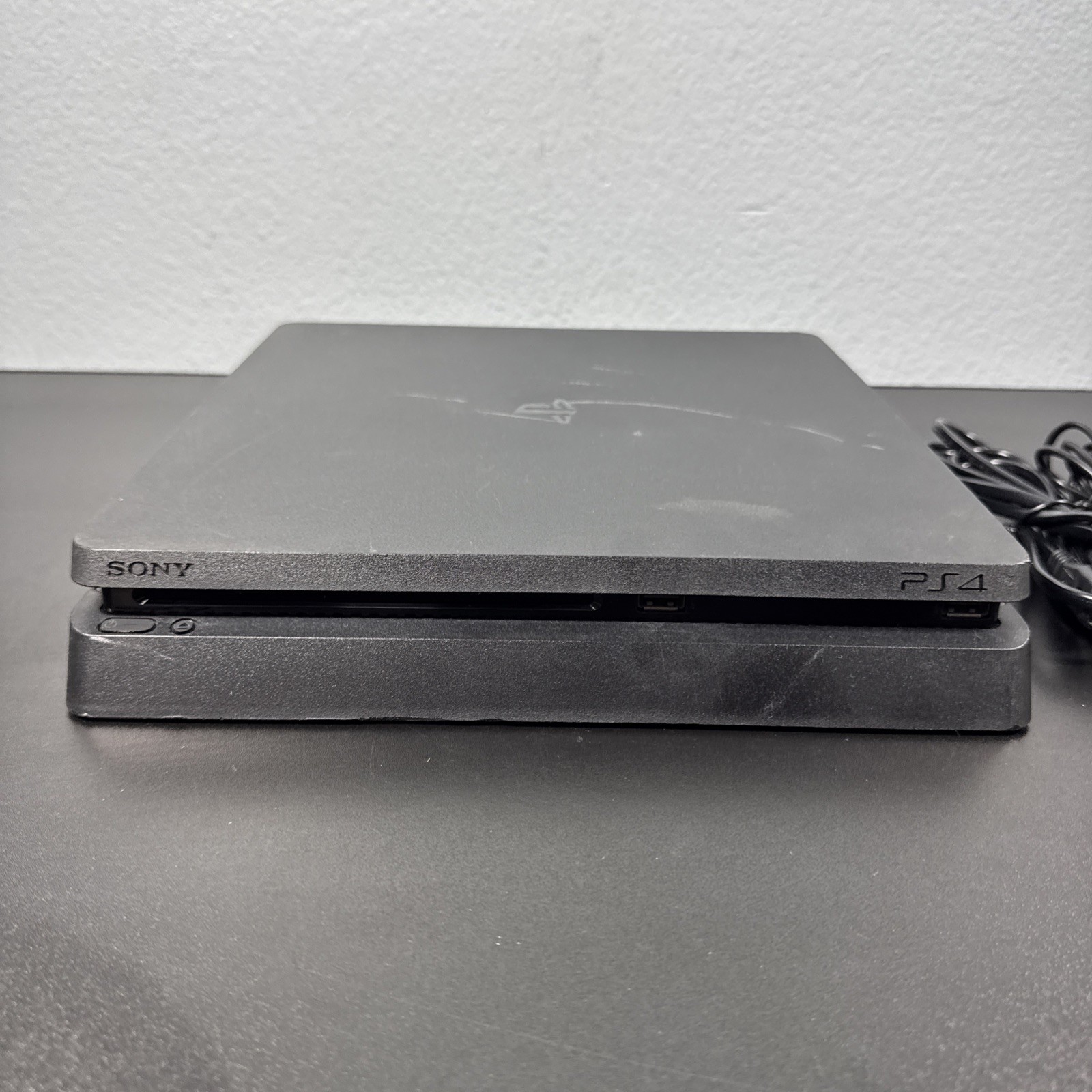 Sony PlayStation 4 Slim 1TB Console (CUH-2115B)w/controller LOW FW 10.01 OFW PS4