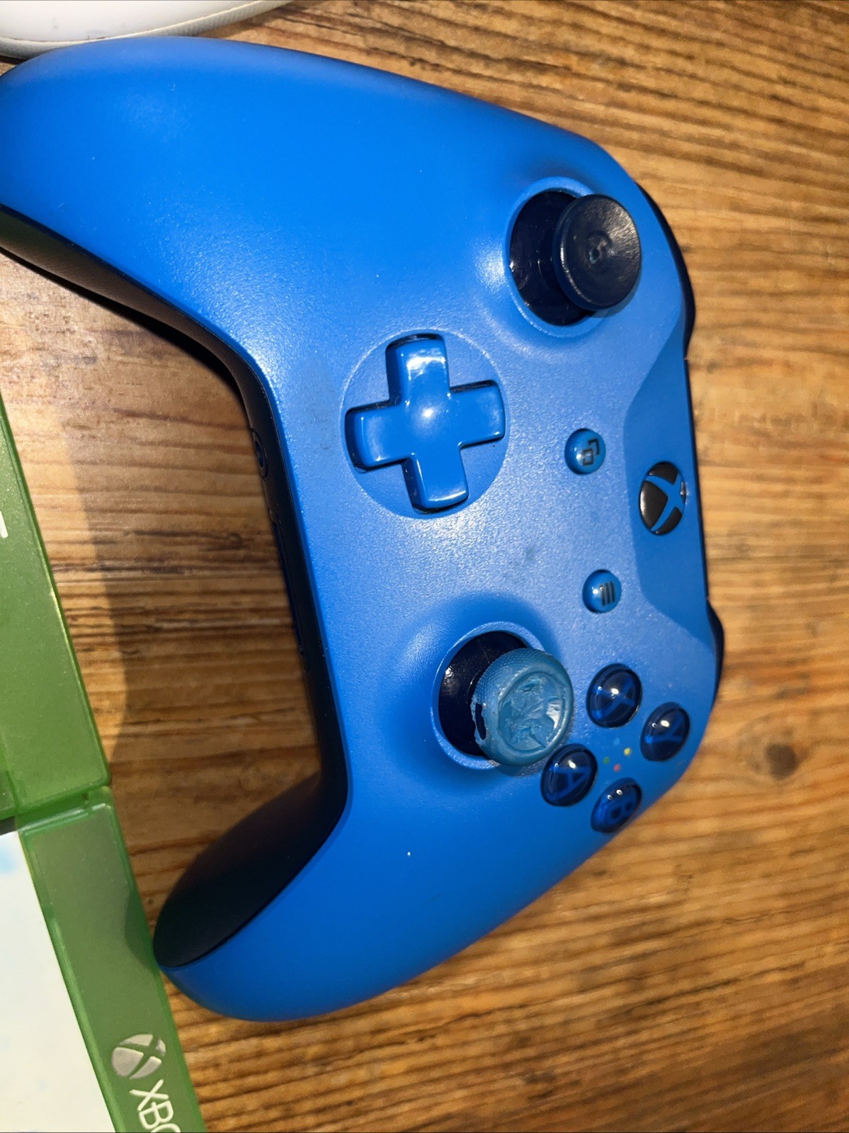 Xbox One Halo 5 Edition Console 1TB Bundle – Games Controllers