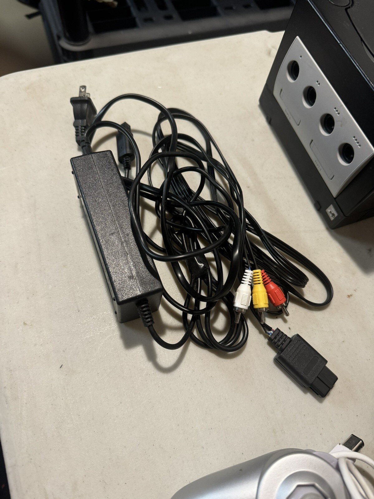 Nintendo Gamecube—Black—BUNDLE—2 Wired Controllers—4 Games—4MB Memory Card