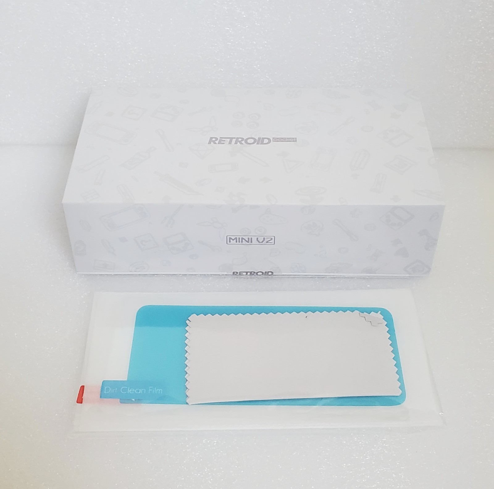 Retroid Pocket Mini V2 Black New Unplayed with 2 Screen Protectors
