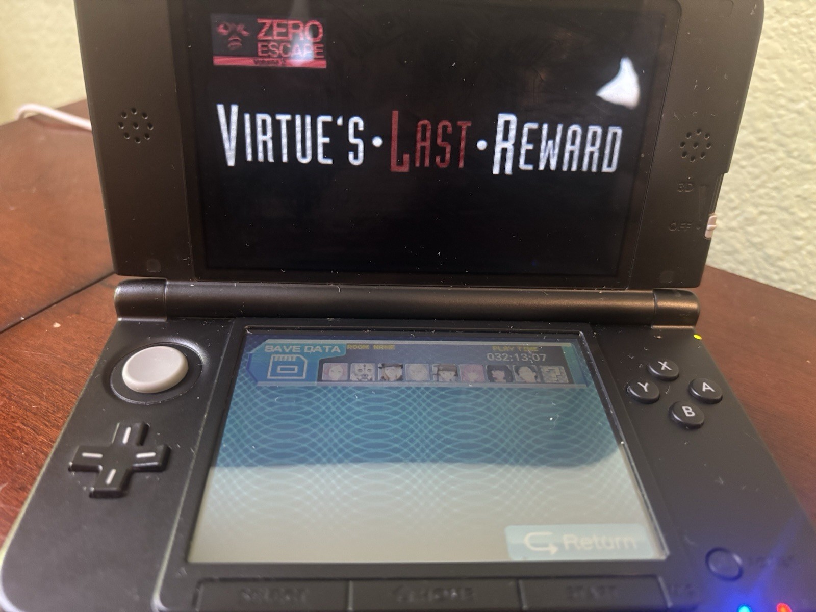 Nintendo 3DS XL Portable Gaming Console 7 Games 16GB SD