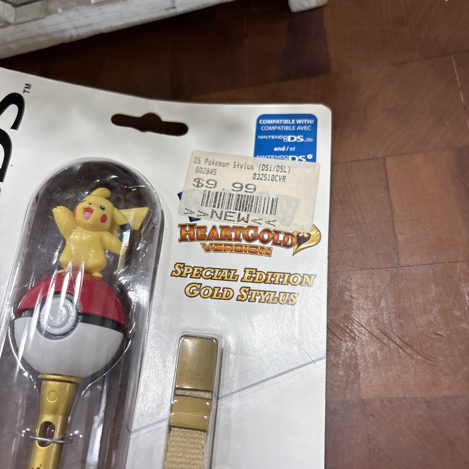 Nintendo DS Pokemon Pikachu HeartGold Special Edition Gold Stylus – NEW SEALED