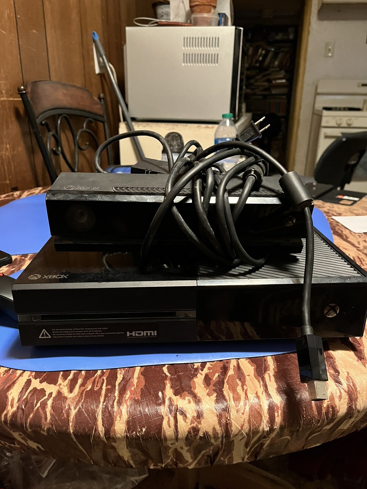 Microsoft Xbox One with Kinect 500GB Black Console – 7UV-00077