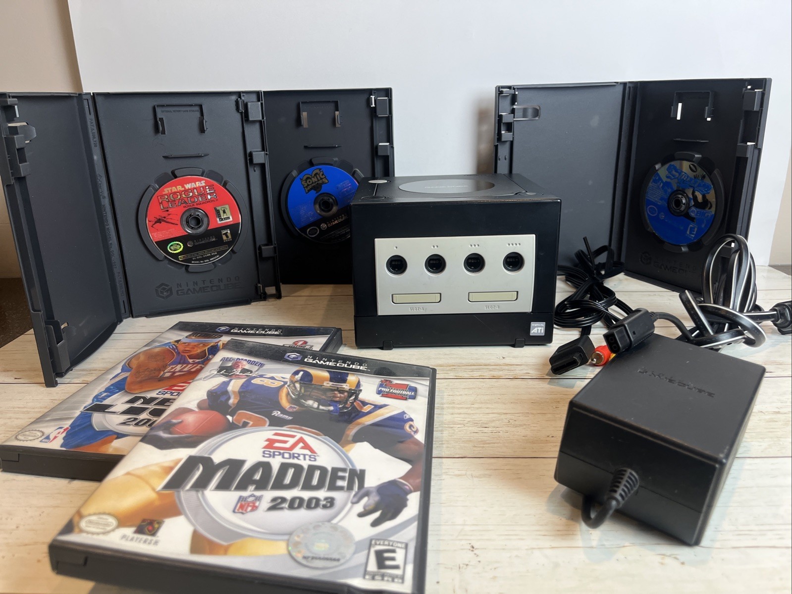 Nintendo GameCube, All Cords, 5 Games *Tested and Working* DOL-001(USA)