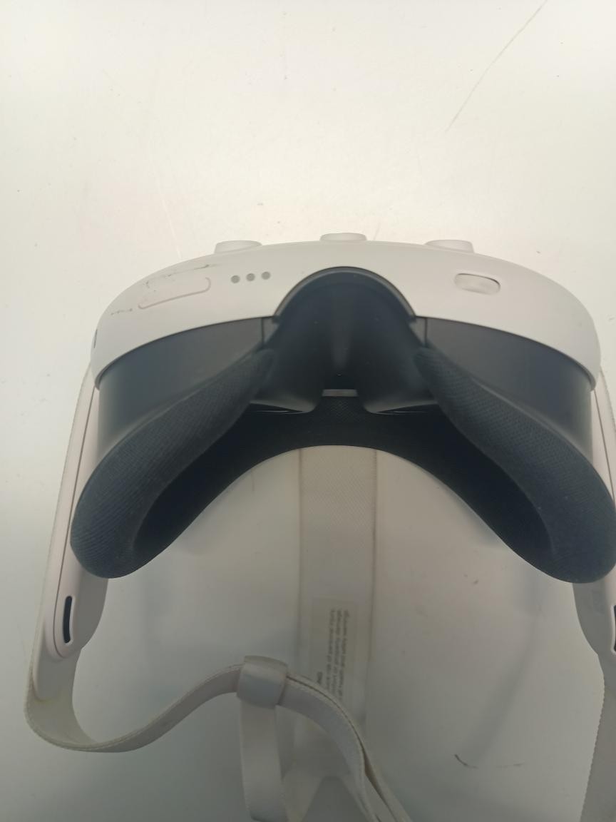 PRE OWNED OCULUS META QUEST 3 (P23016606)