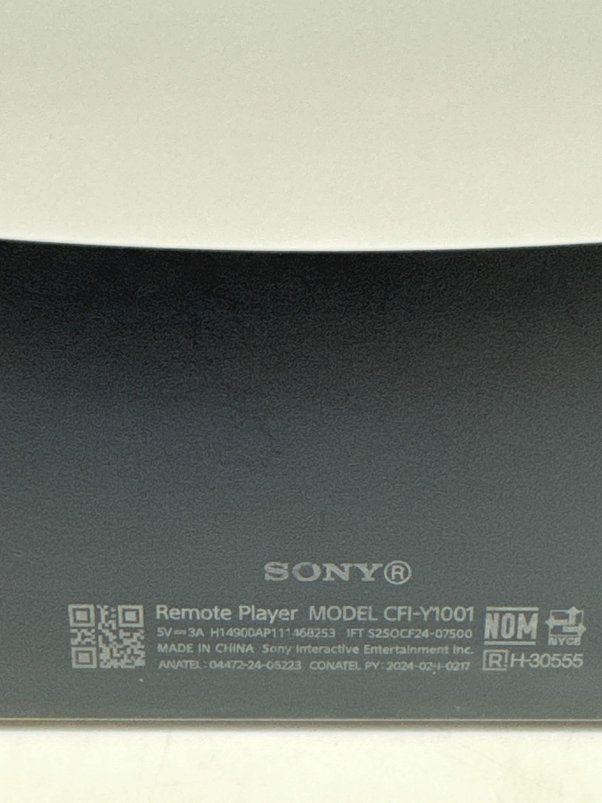 Sony PlayStation Portal CFI-Y1001 White Remote Player for PS5