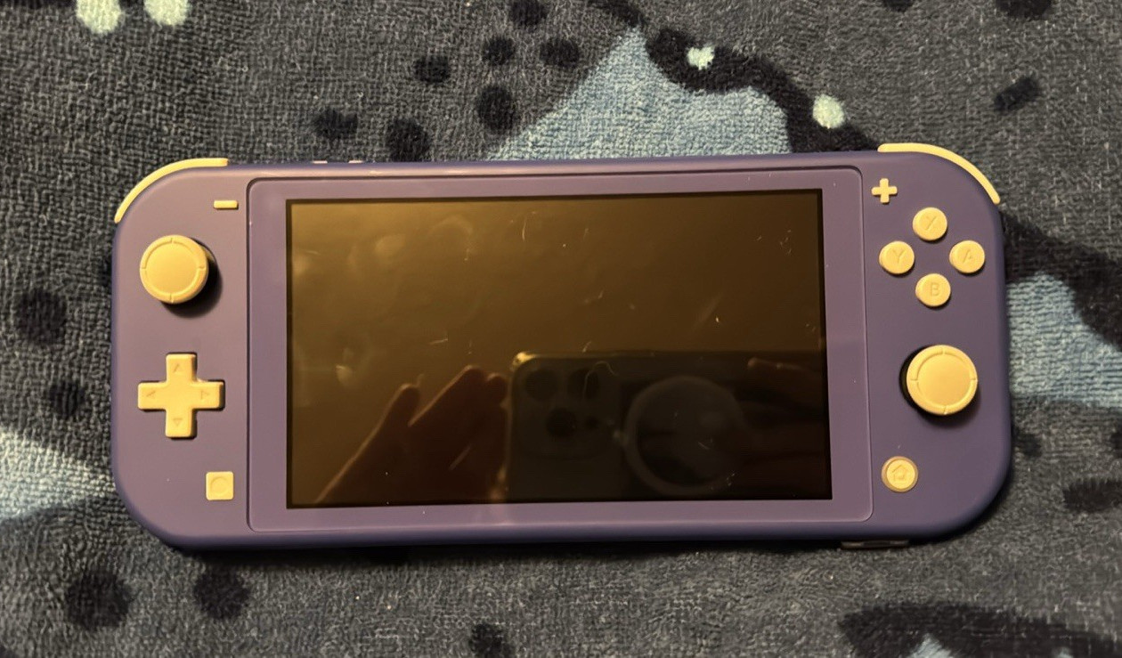 Nintendo Switch Lite Handheld Console Purple/Gold 32GB 720p HDH-001