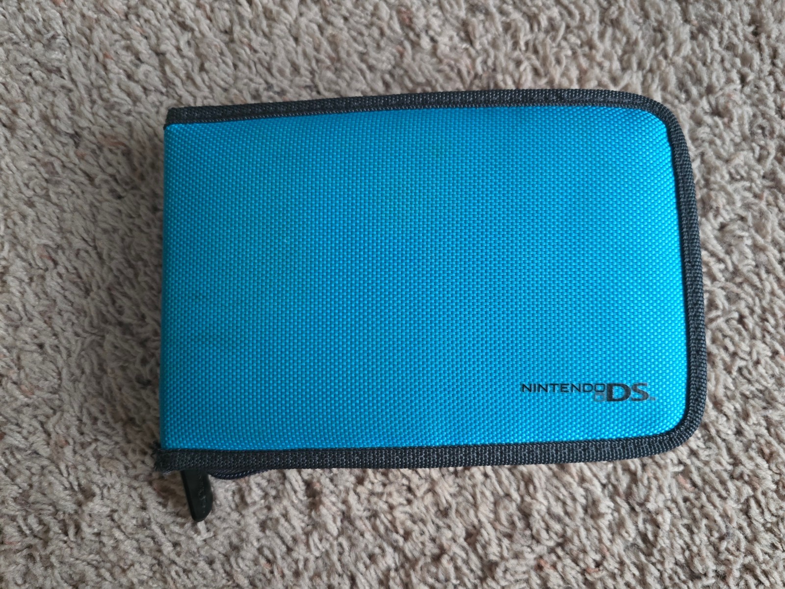 Nintendo 3DS XL Blue/Black w/charger, carrying case and three games