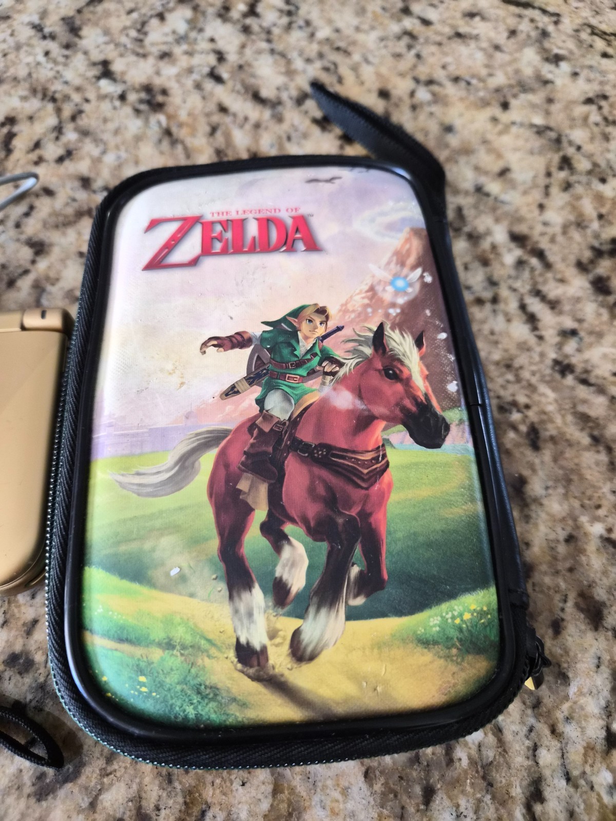 Nintendo 3DS XL Zelda A Link Between Worlds Limited Edition w/Case + Charger OEM