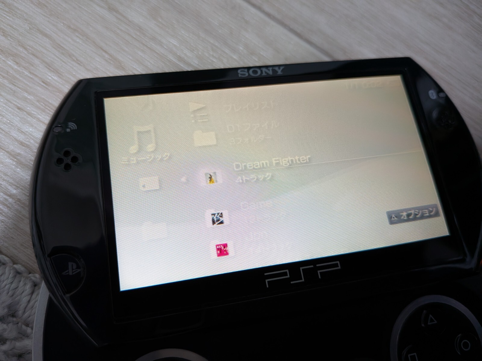 sony psp go console black and 8gb memory Tested Work – many songs by Perfume
