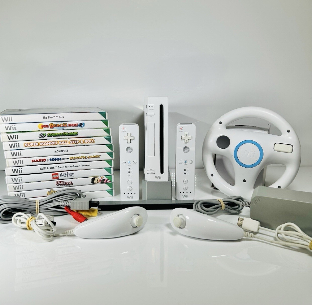 Nintendo Wii Console YOU CHOOSE HOW MANY CONTROLLERS 20 FREE GAMES Wii Sports