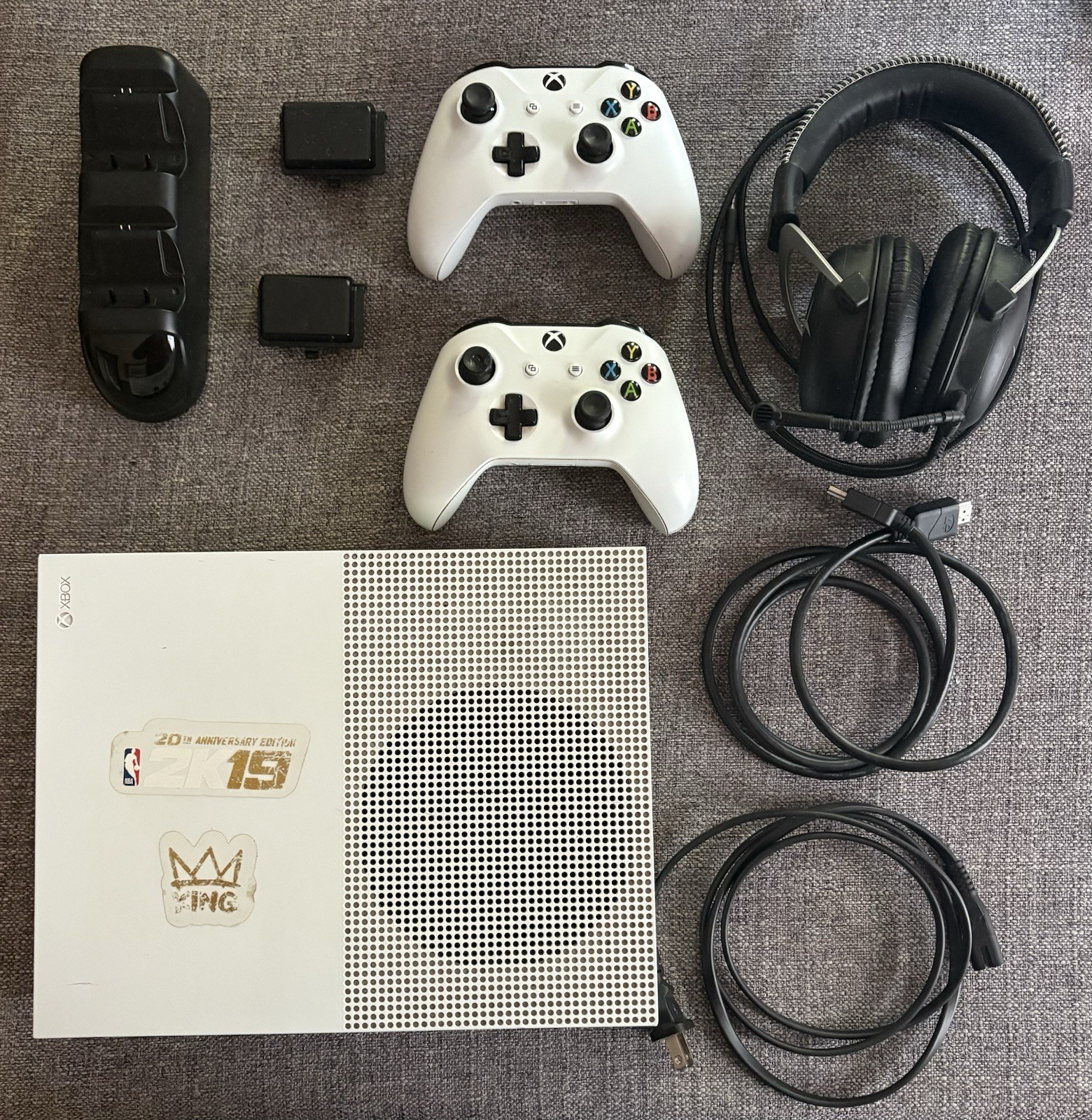 Microsoft Xbox One S White Bundle + 2 Controllers, Charging System & Headphones