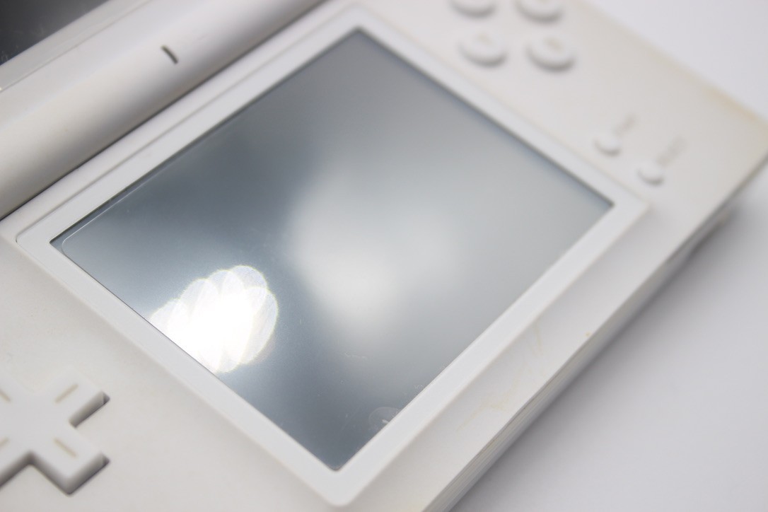 Nintendo DS Lite Console – White USG-001 w/ Charger and Mario Games! from Japan