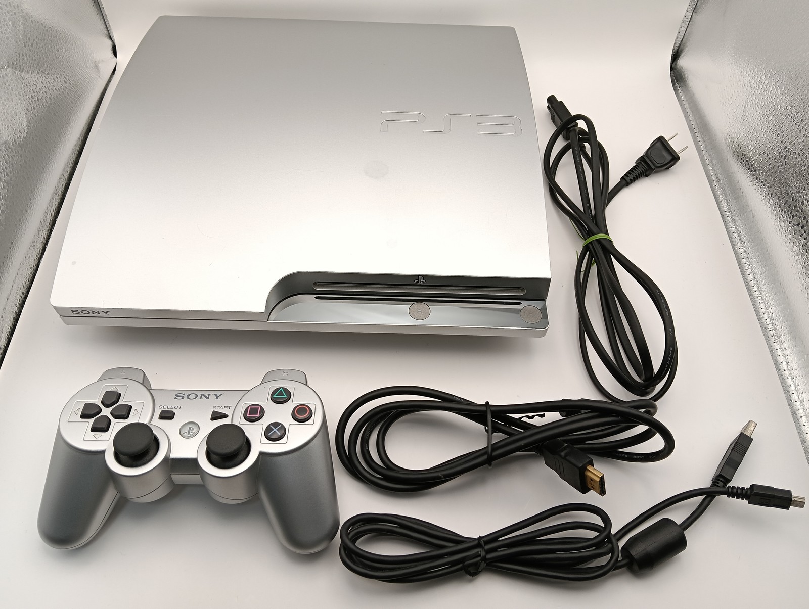 Sony PlayStation 3 PS3 Slim Satin Silver CECH-2500A 160GB Console Boxed Tested