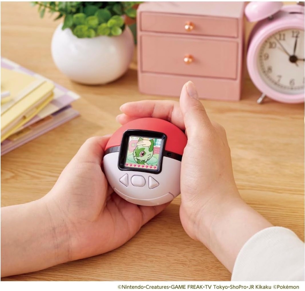 Takara Tomy Pocket Monster Pokemon Poke-Nade Monster Ball Portable Toy Set of 2