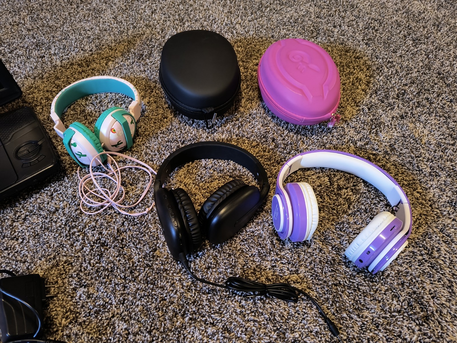 Children’s Electronics Bundle – Leapfrog Leap pad – DVD Player – Headphones