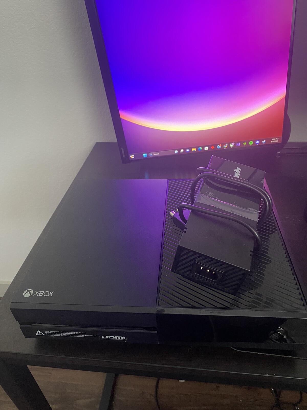 Microsoft 5C6-00056 Xbox One 1TB Console – Black. W Controller