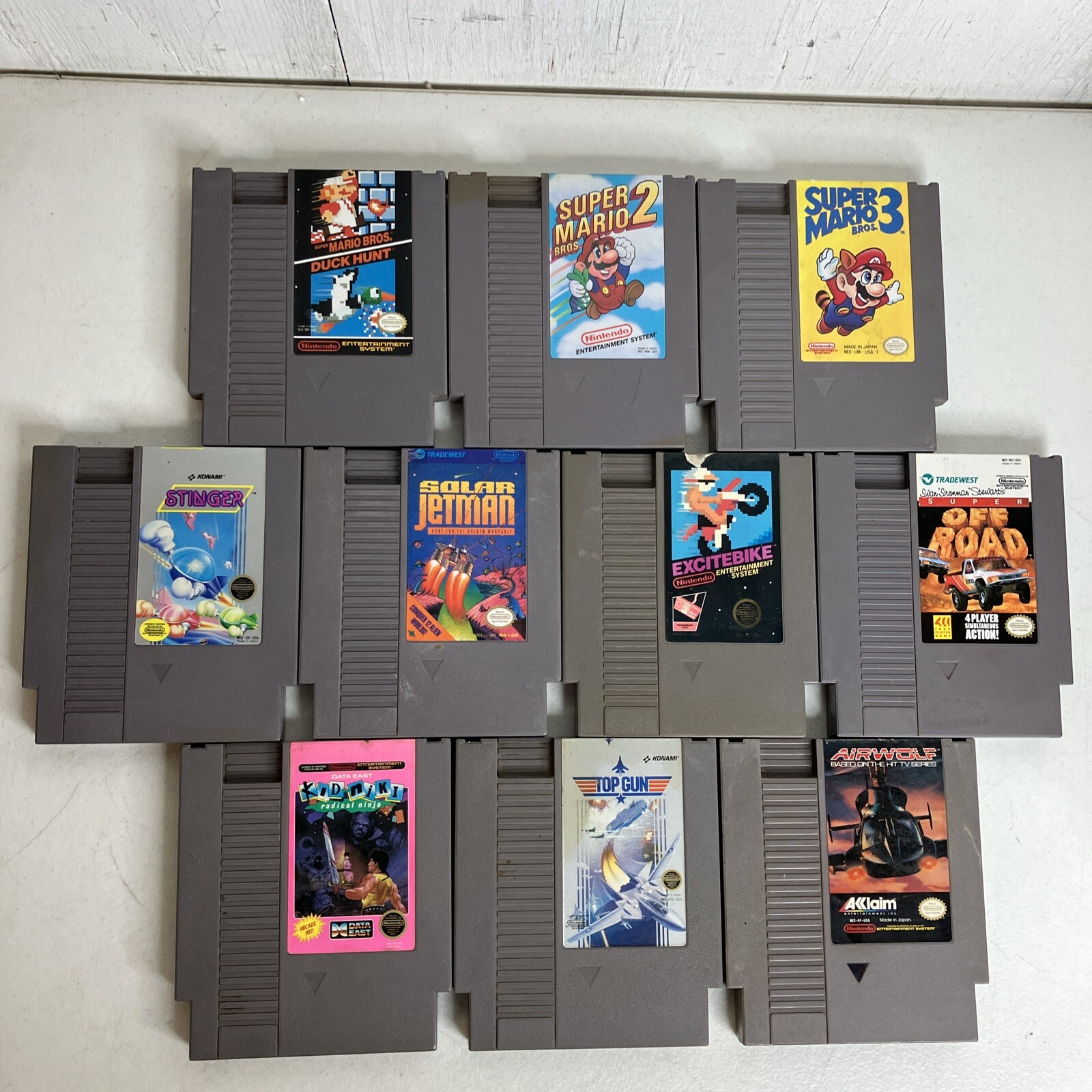 Nintendo NES Console System Bundle 10 Games Advantage NEW PINS Mario Bros 1 2 3