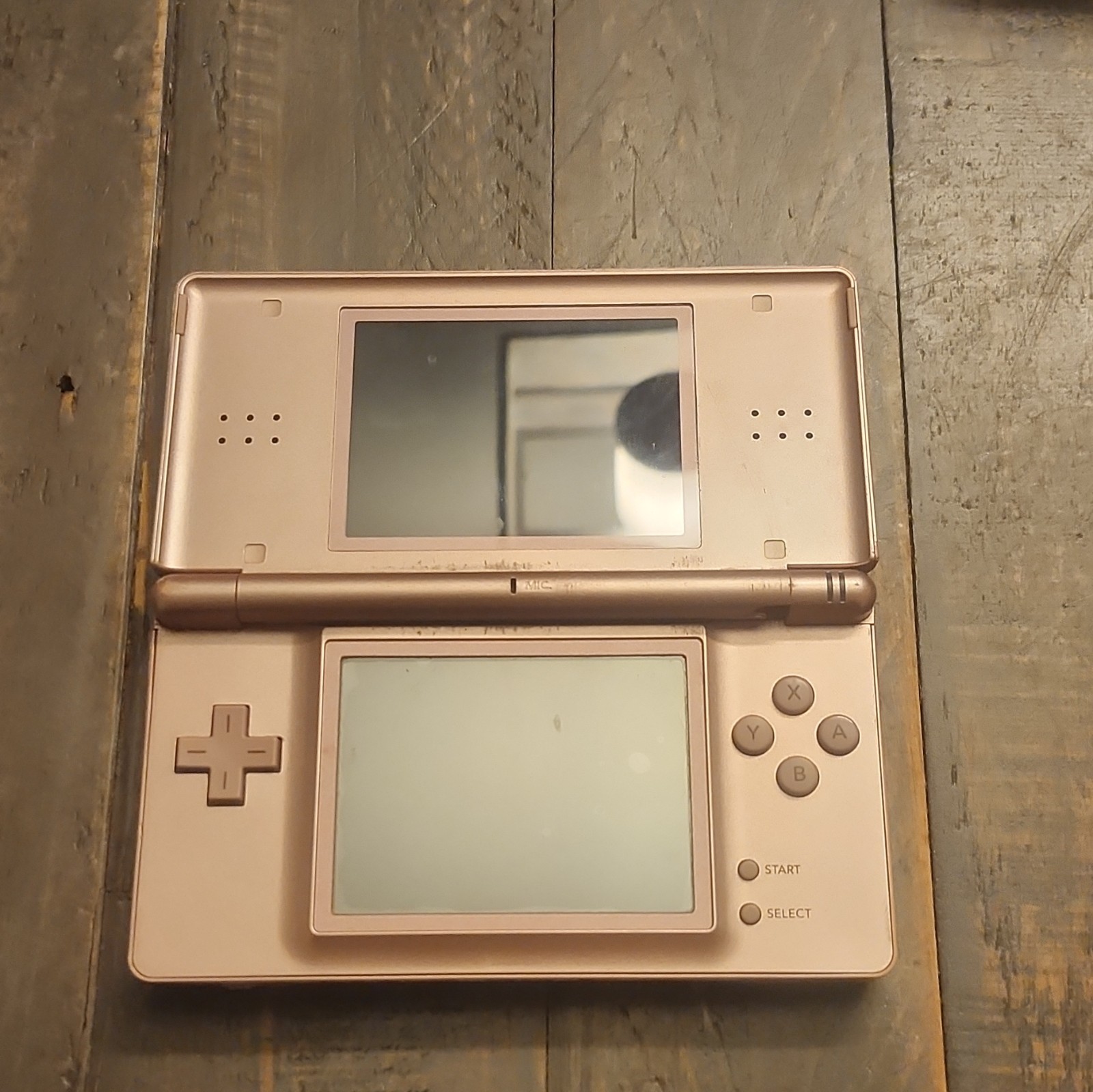 Nintendo DS Lite Pink Handheld System, Wi-Fi, NTSC-U/C (US/Canada) USG-001