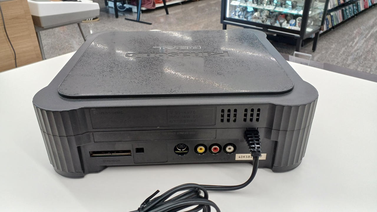 Panasonic FZ-1 3DO REAL Console Interactive Multiplayer 1994 32bit game machine