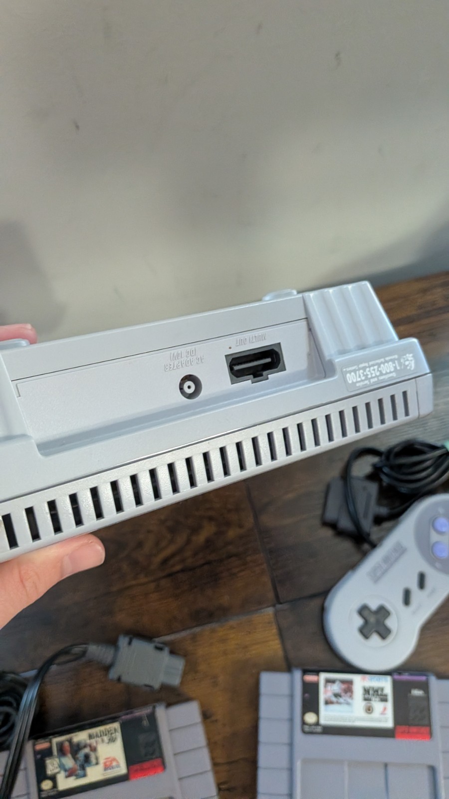 Super Nintendo SNES JR. Console Bundle OEM Controller + Cords + 3 Games!