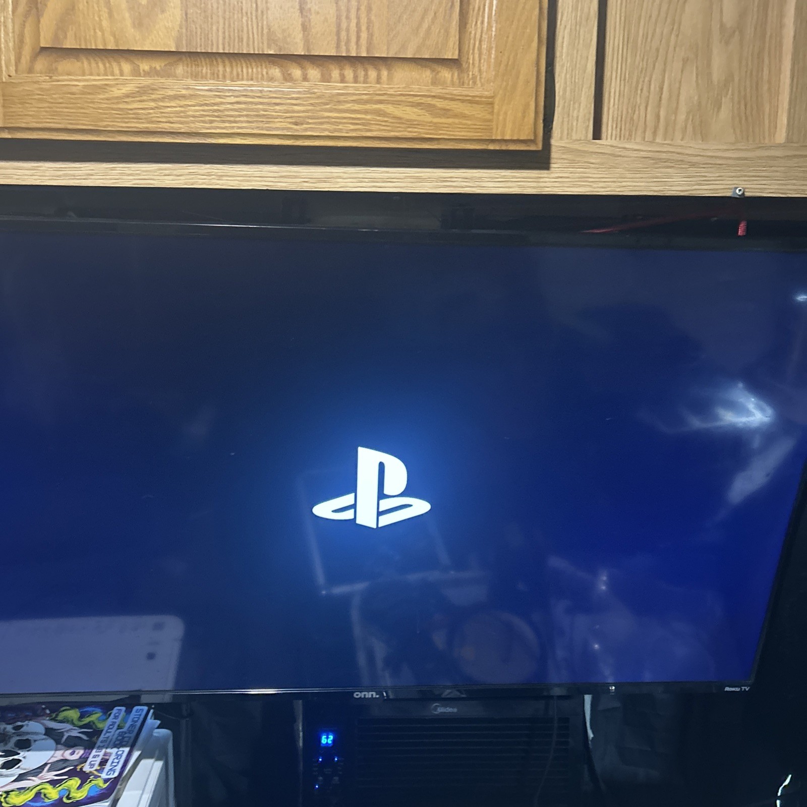PS4 no games or controller here did power on it is sold as is no warranty