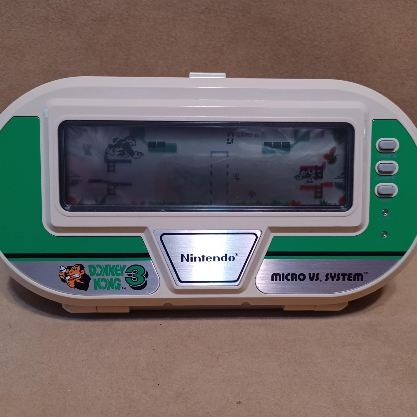 DONKEY KONG 3 Nintendo 1984 MICRO VS. SYSTEM Game & Watch Handheld Console