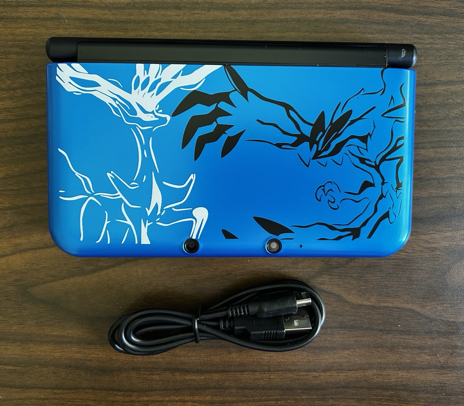 USA VERSION Nintendo 3DS XL Pokémon X and Y blue version Handheld System