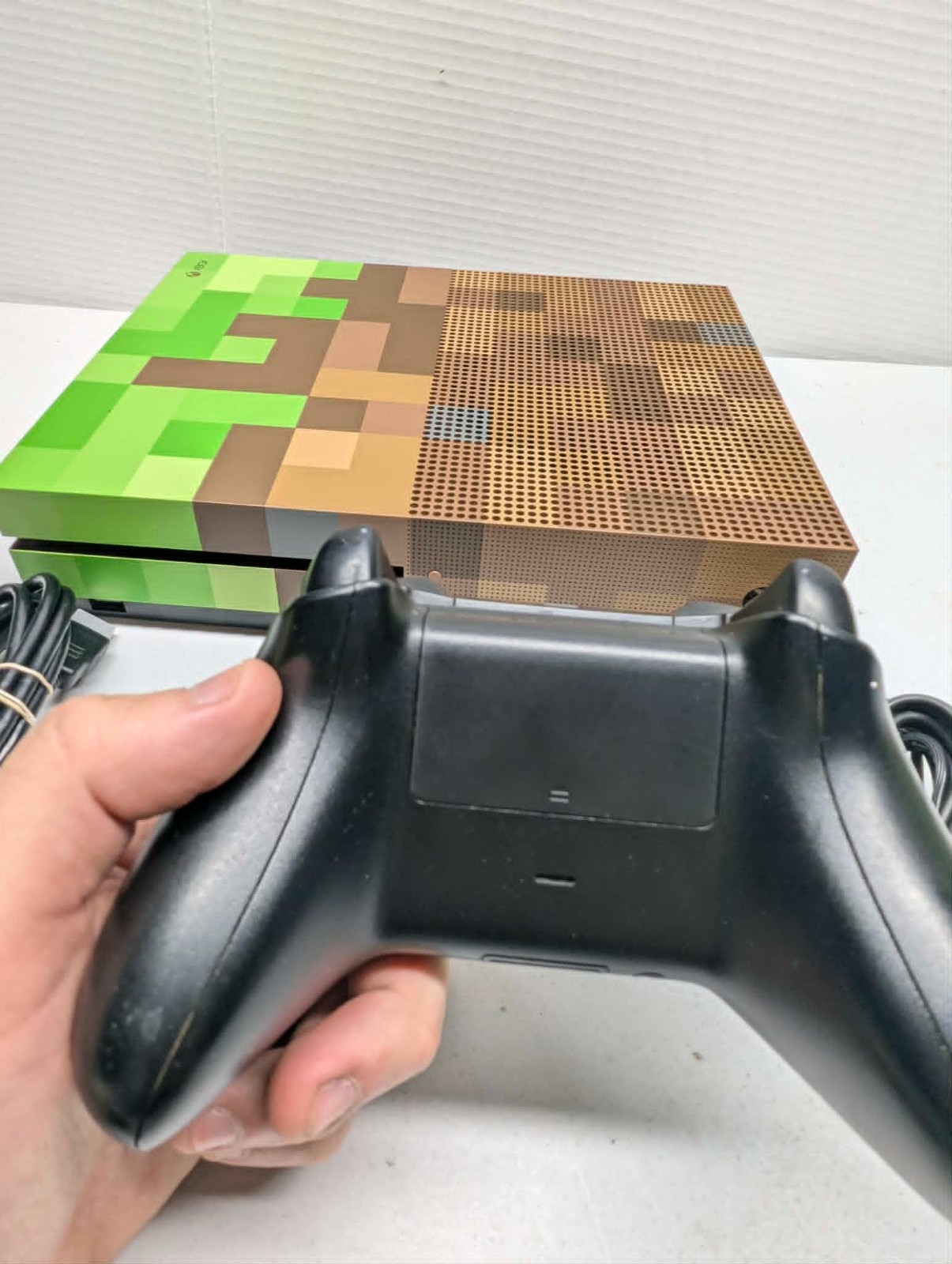 Minecraft Xbox One Limited Edition With Controller And Cables FULLY WORKING