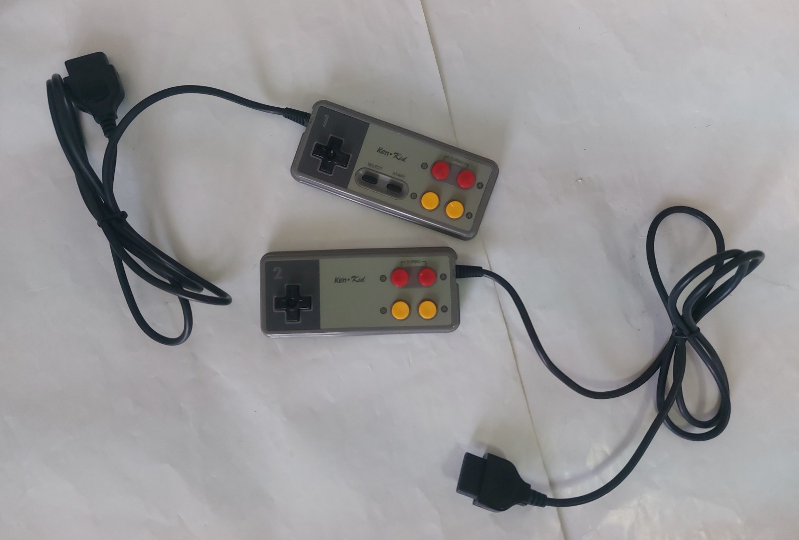 Kenga ken kid video game console from 90’s excellent condition + box, games
