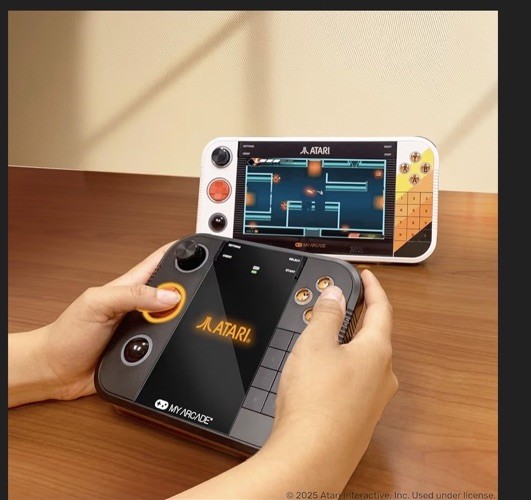 Atari My Arcade Gamestation Go Handheld Gaming System W/ 200+ Games Rechargeable
