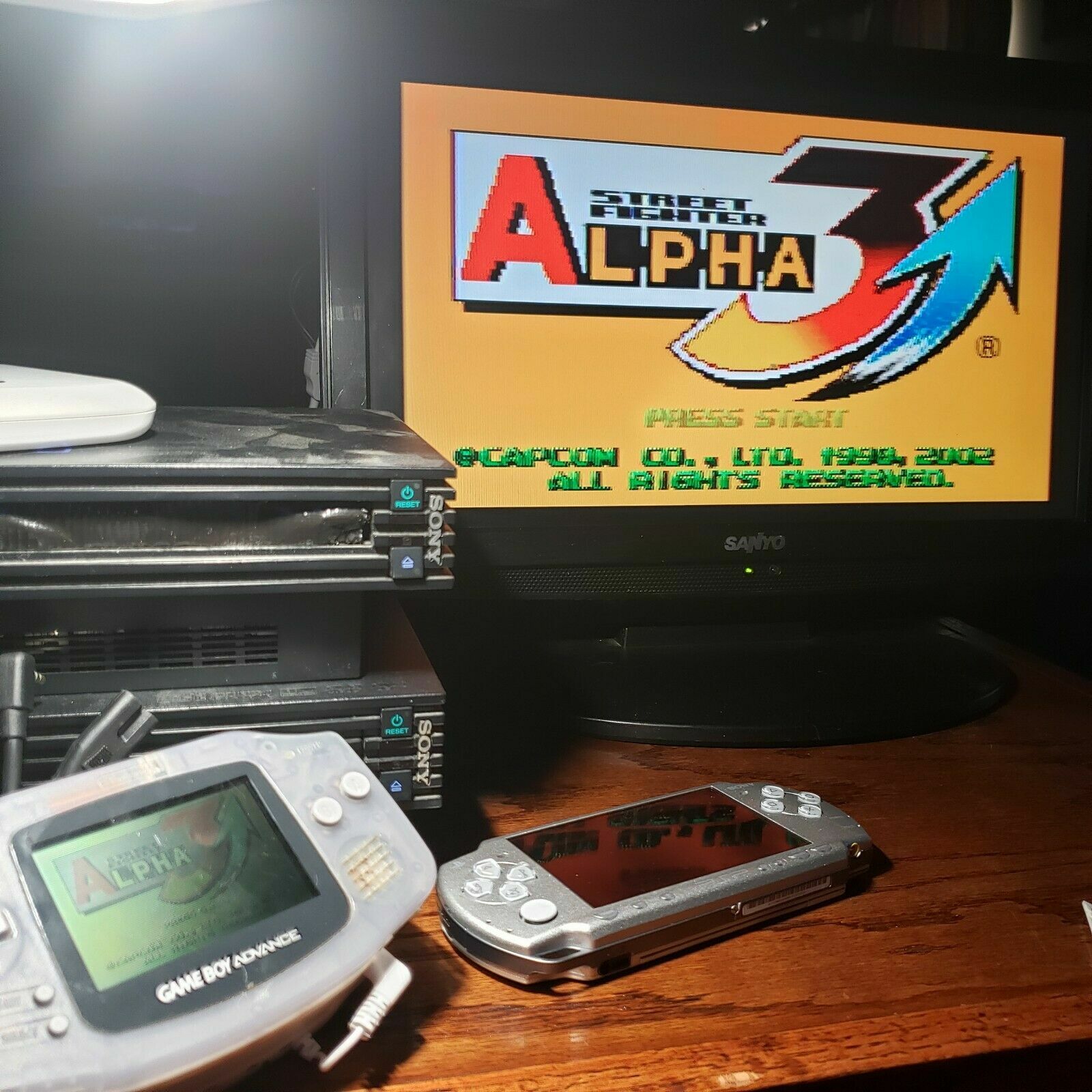Plug your GBA Gameboy Advance into any TV Convertor Adapter Adaptor 40 pin