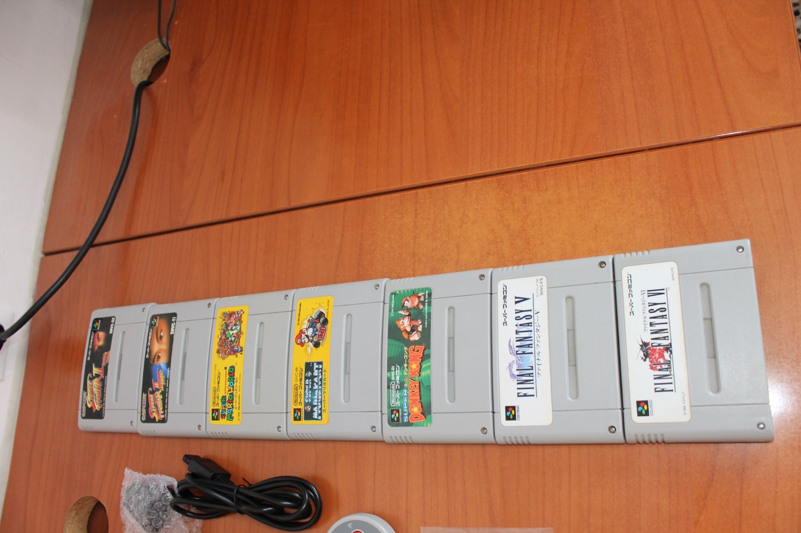 Nintendo Super Famicom CONSOLE – “SUPER LOT”