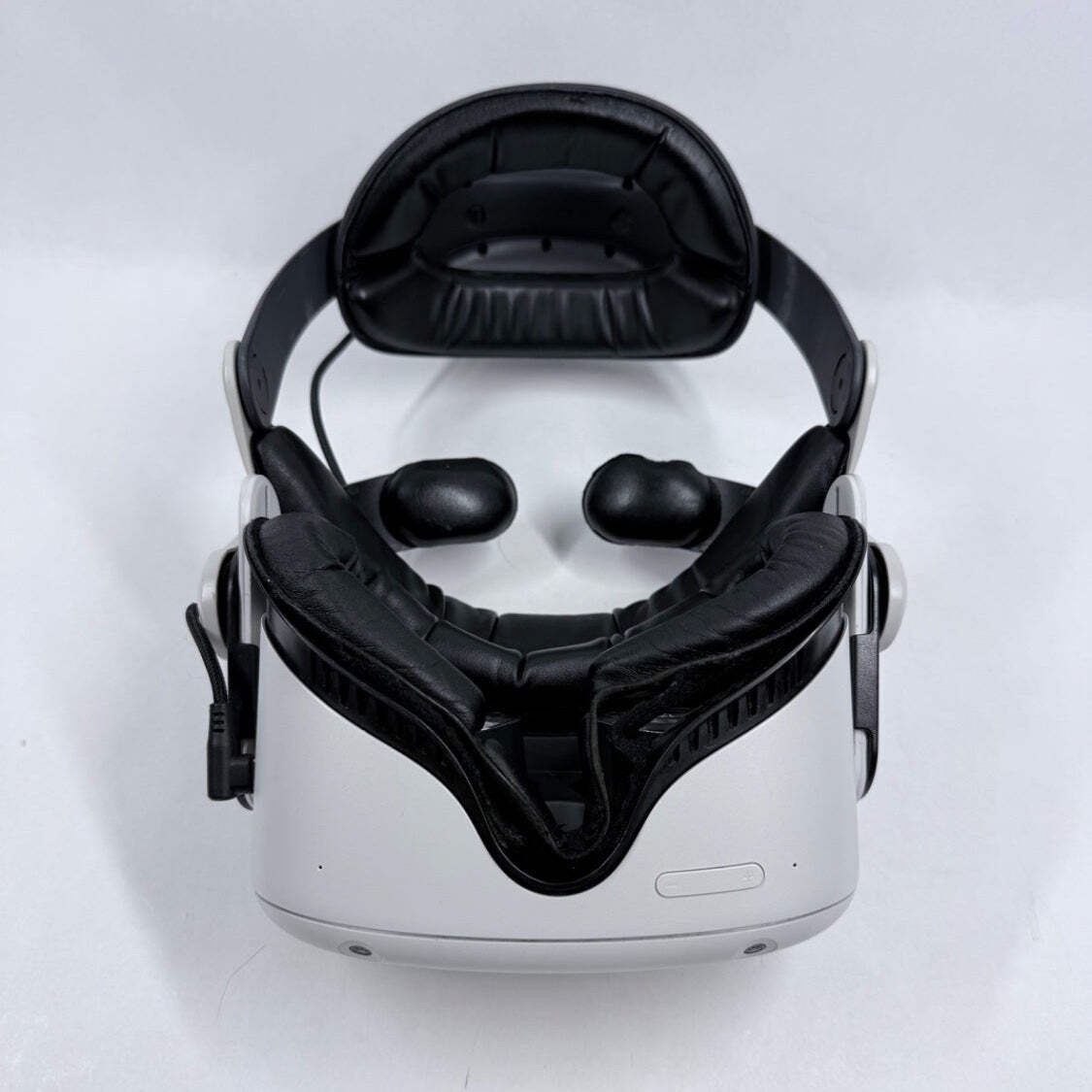 Meta Quest 2 128GB Standalone All-in-One VR Headset KW49CM