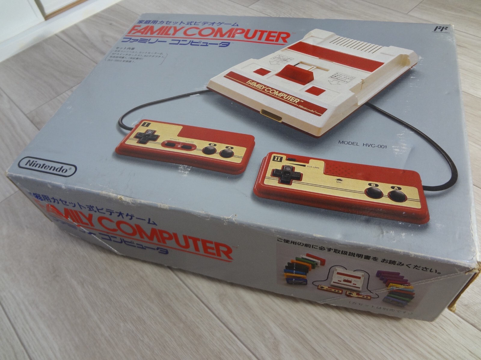Nintendo Famicom NES Console Boxed Family Computer FC Tested Work 2
