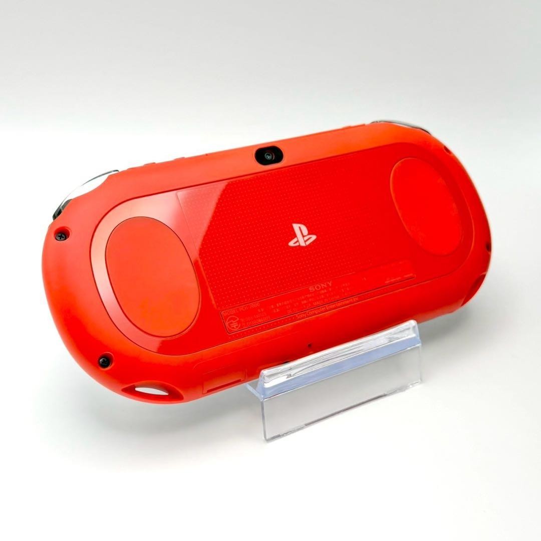 sony PSVITA PCH 2000 Console with 16GB and many accessories